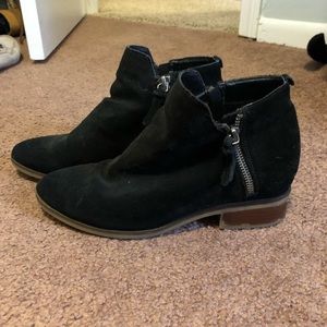 Steve Madden Black Zip Booties